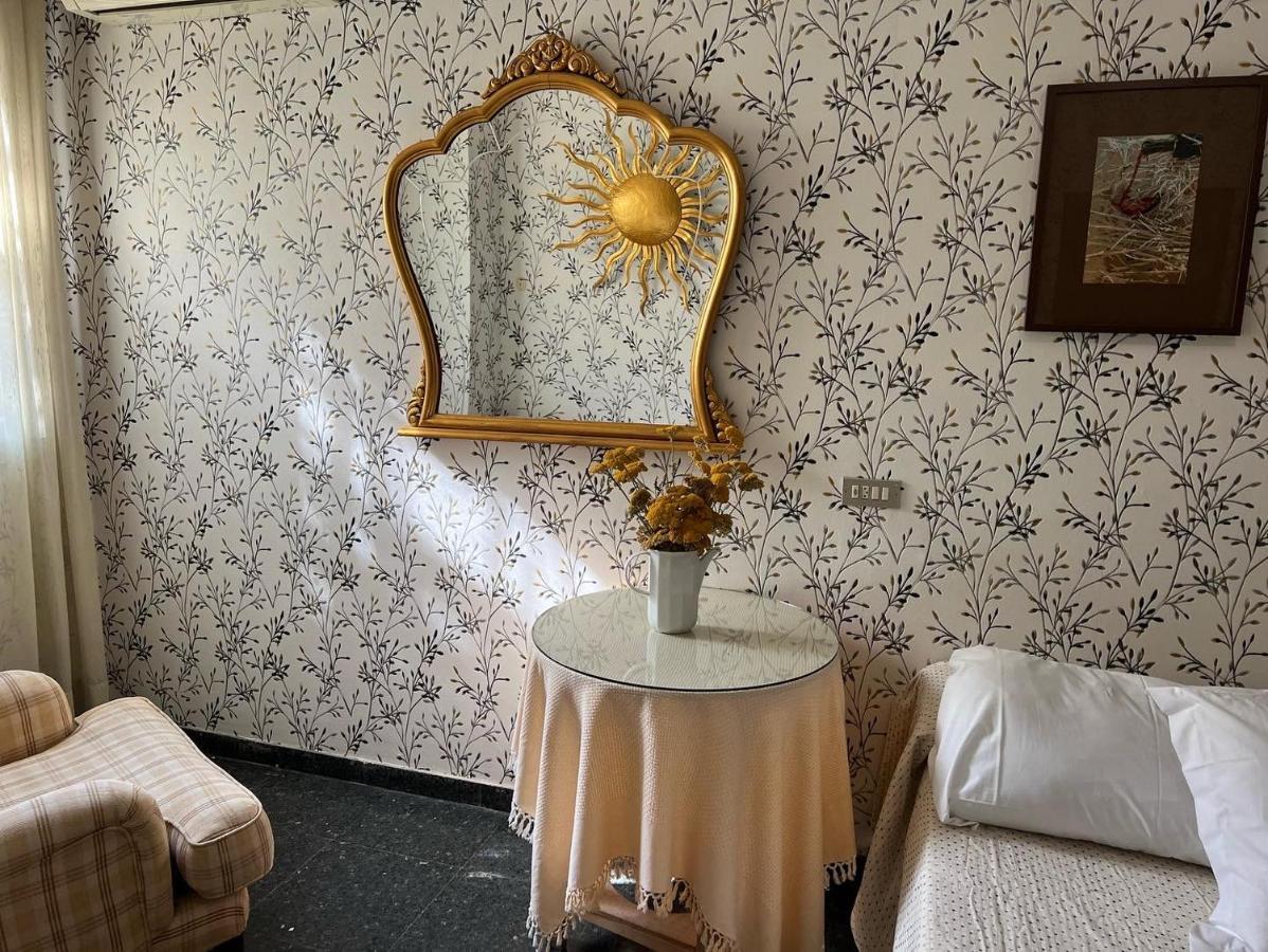 Hostal Pirineos バルバストロ エクステリア 写真