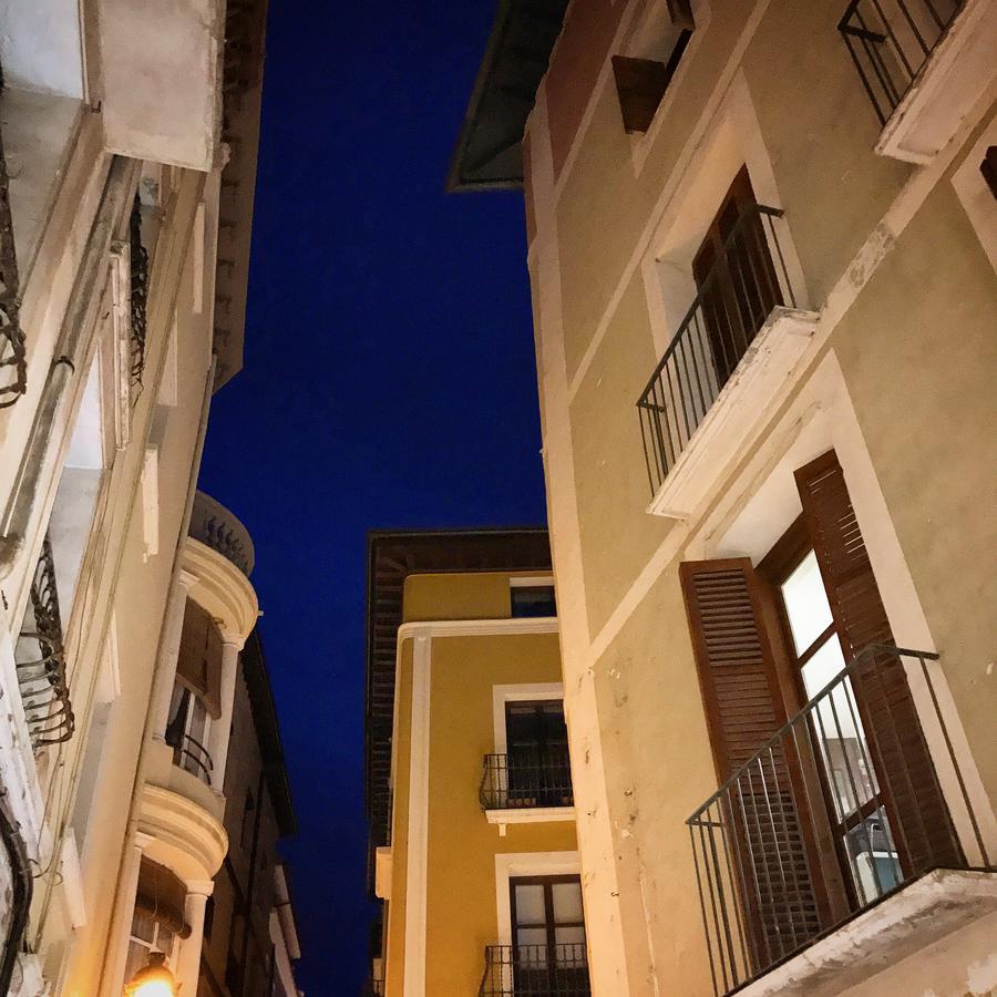 Hostal Pirineos バルバストロ エクステリア 写真